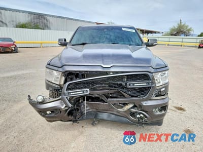 Piąte zdjęcie samochodu w środku: 2021 RAM 1500 BIG HORN VIN:1C6SRFFM2MN589029 - miniatura