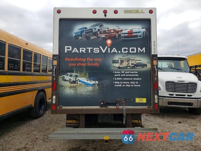 Zdjęcie 9 z 12 samochodu: 2020 CHEVROLET EXPRESS BOX TRUCK VIN:1GB0GSFG6L1152301 - miniatura