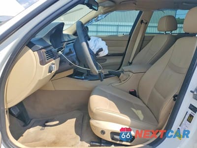 Zdjęcie 7 z 11 samochodu: 2011 BMW 328 I VIN:WBAUT9C50BA191546 - miniatura