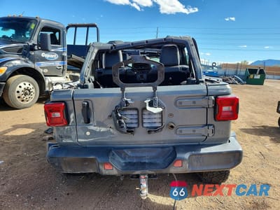 Zdjęcie 6 z 13 samochodu: 2019 JEEP WRANGLER UNLIMITED SAHARA VIN:1C4HJXEGXKW505204 - miniatura