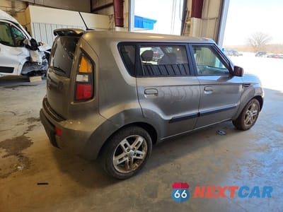 Trzecie zdjęcie samochodu z tyłu: 2010 KIA SOUL + VIN:KNDJT2A22A7192537 - miniatura