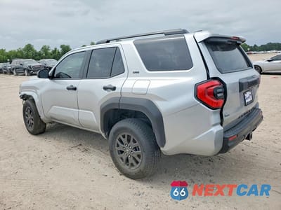 Drugie zdjęcie samochodu z przodu: 2025 TOYOTA 4RUNNER SR5 VIN:JTEVA5AR9S5006975 - miniatura