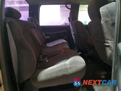 Zdjęcie 10 z 12 samochodu: 2001 CHEVROLET SILVERADO K2500 HEAVY DUTY VIN:1GCHK23U41F208808 - miniatura