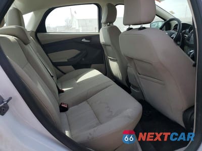 Zdjęcie 10 z 12 samochodu: 2016 FORD FOCUS SE VIN:1FADP3F26GL269318 - miniatura