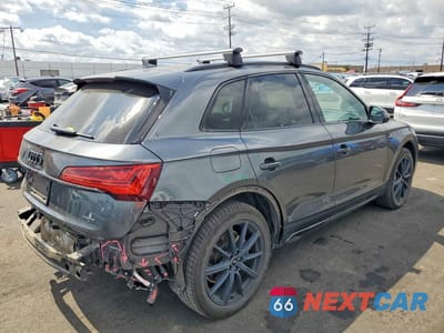 Trzecie zdjęcie samochodu z tyłu: 2022 AUDI Q5 E PREMIUM PLUS 55 VIN:WA1E2AFY0N2076987 - miniatura