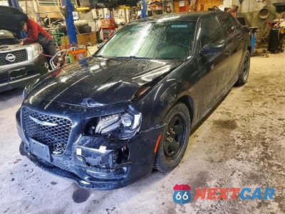 2017 CHRYSLER 300 S 2C3CCABG1HH564143 - główne zdjęcie licytacji z USA - miniatura