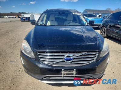 Piąte zdjęcie samochodu w środku: 2016 VOLVO XC60 T5 PREMIER VIN:YV4612RK1G2852344 - miniatura