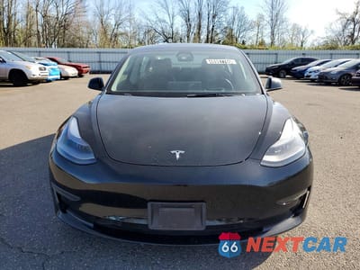 Piąte zdjęcie samochodu w środku: 2022 TESLA MODEL 3 VIN:5YJ3E1EA5NF370942 - miniatura