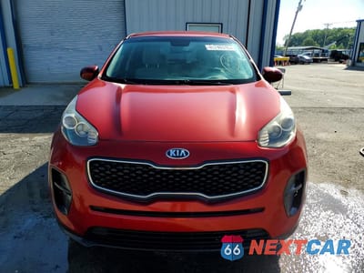 Piąte zdjęcie samochodu w środku: 2018 KIA SPORTAGE LX VIN:KNDPM3AC5J7474466 - miniatura