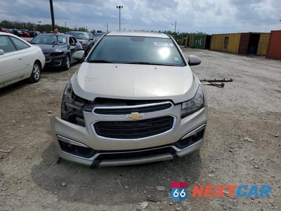 Piąte zdjęcie samochodu w środku: 2016 CHEVROLET CRUZE LIMITED LT VIN:1G1PE5SB7G7100909 - miniatura