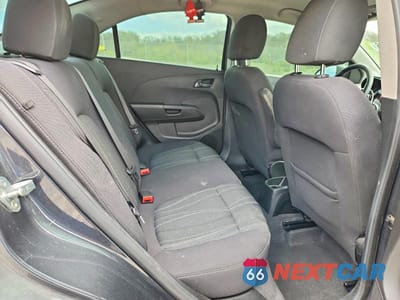 Zdjęcie 10 z 12 samochodu: 2020 CHEVROLET SONIC LT VIN:1G1JD5SB4L4140479 - miniatura