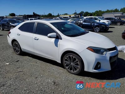 Czwarte zdjęcie samochodu z boku: 2016 TOYOTA COROLLA S PREMIUM VIN:5YFBURHE3GP540203 - miniatura