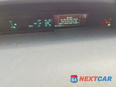 Zdjęcie 9 z 12 samochodu: 2012 TOYOTA PRIUS THREE VIN:JTDKN3DU8C1578788 - miniatura