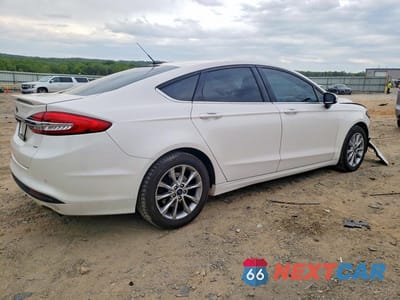 Trzecie zdjęcie samochodu z tyłu: 2017 FORD FUSION SE VIN:3FA6P0HD3HR363357 - miniatura