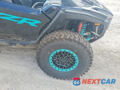 Zdjęcie 9 z 10 samochodu: 2025 POLARIS RZR UTILITY VEHICLE VIN:3NSR4D2K7SG132574 - miniatura