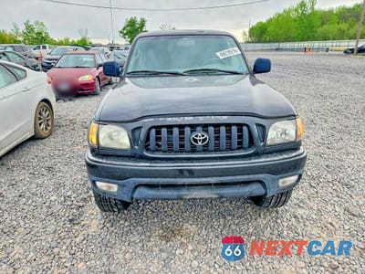 Piąte zdjęcie samochodu w środku: 2004 TOYOTA TACOMA V6 VIN:5TEHN72N14Z383961 - miniatura