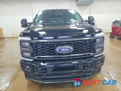 Piąte zdjęcie samochodu w środku: 2023 FORD F250 SUPER DUTY VIN:1FT8W2BN1PED49445 - miniatura