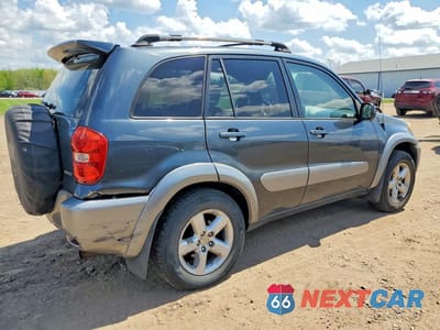 Trzecie zdjęcie samochodu z tyłu: 2005 TOYOTA RAV4 BASE VIN:JTEHD20V850046967 - miniatura