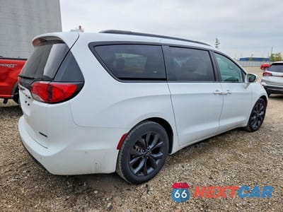 Trzecie zdjęcie samochodu z tyłu: 2018 CHRYSLER PACIFICA LIMITED VIN:2C4RC1GG8JR261911 - miniatura