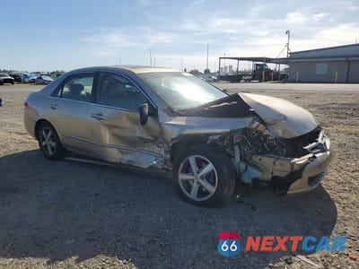 Czwarte zdjęcie samochodu z boku: 2004 HONDA ACCORD EX VIN:1HGCM56864A023649 - miniatura