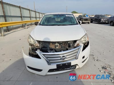 Piąte zdjęcie samochodu w środku: 2015 NISSAN SENTRA SV VIN:3N1AB7AP6FY257958 - miniatura