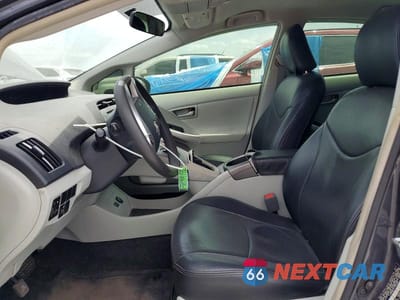 Zdjęcie 7 z 14 samochodu: 2015 TOYOTA PRIUS TWO VIN:JTDKN3DU7F1894896 - miniatura