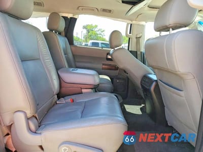 Zdjęcie 11 z 13 samochodu: 2015 TOYOTA SEQUOIA PLATINUM VIN:5TDDW5G14FS117453 - miniatura