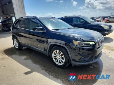 Czwarte zdjęcie samochodu z boku: 2019 JEEP CHEROKEE LATITUDE VIN:1C4PJLCB2KD206653 - miniatura