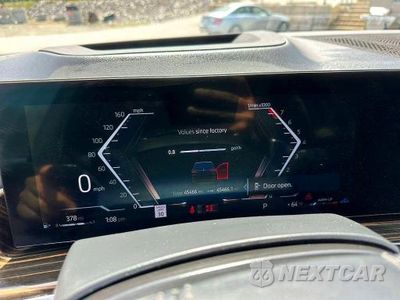 Zdjęcie 8 z 10 samochodu: 2025 BMW X7 XDRIVE40I VIN:5UX23EM04S9Y27987 - miniatura