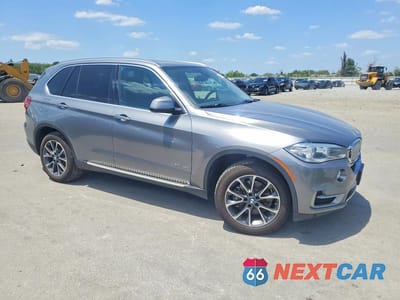 Czwarte zdjęcie samochodu z boku: 2016 BMW X5 XDR40E VIN:5UXKT0C51G0S75246 - miniatura