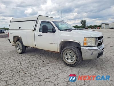 Czwarte zdjęcie samochodu z boku: 2009 CHEV SILVERADO VIN:1GCHK44K39E128877 - miniatura