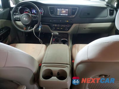 Zdjęcie 8 z 13 samochodu: 2020 KIA SEDONA L VIN:KNDMA5C11L6660324 - miniatura