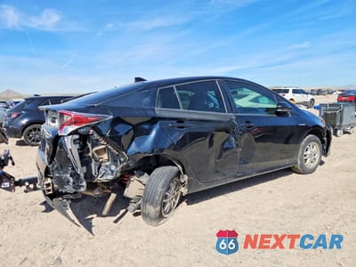 Trzecie zdjęcie samochodu z tyłu: 2016 TOYOTA PRIUS TWO VIN:JTDKBRFU3G3016557 - miniatura