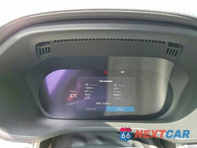 Zdjęcie 9 z 12 samochodu: 2022 VOLVO XC60 B5 INSCRIPTION VIN:YV4L12DL7N1960442 - miniatura