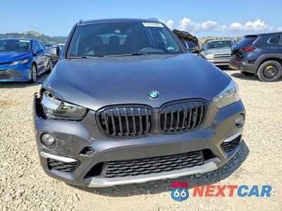 Piąte zdjęcie samochodu w środku: 2018 BMW X1 SDRIVE28I VIN:WBXHU7C37J5L09784 - miniatura