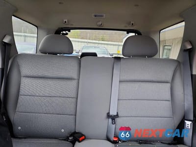 Zdjęcie 10 z 14 samochodu: 2005 FORD ESCAPE XLT VIN:1FMYU93165KB13104 - miniatura