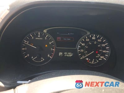 Zdjęcie 9 z 13 samochodu: 2015 NISSAN PATHFINDER PLATINUM VIN:5N1AR2MN6FC609351 - miniatura