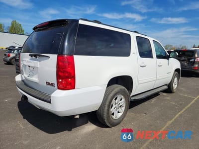 Trzecie zdjęcie samochodu z tyłu: 2013 GMC YUKON XL K1500 SLT VIN:1GKS2KE77DR221590 - miniatura