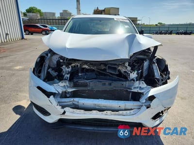 Piąte zdjęcie samochodu w środku: 2019 HONDA HR-V LX VIN:3CZRU5H3XKM702327 - miniatura