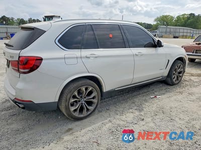 Trzecie zdjęcie samochodu z tyłu: 2016 BMW X5 XDRIVE35I VIN:5UXKR0C5XG0P22915 - miniatura