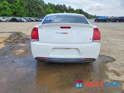 Zdjęcie 6 z 13 samochodu: 2018 CHRYSLER 300 S VIN:2C3CCABG3JH240035 - miniatura