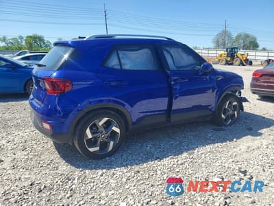 Trzecie zdjęcie samochodu z tyłu: 2025 HYUNDAI VENUE SEL VIN:KMHRC8A39SU369663 - miniatura