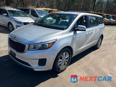 Drugie zdjęcie samochodu z przodu: 2016 KIA SEDONA L VIN:KNDMA5C17G6120529 - miniatura