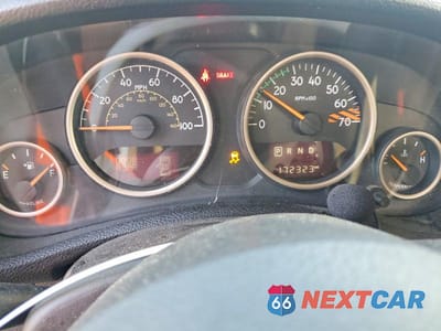 Zdjęcie 9 z 12 samochodu: 2016 JEEP WRANGLER SAHARA VIN:1C4GJWBG8GL322323 - miniatura