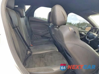 Zdjęcie 10 z 11 samochodu: 2016 FORD FOCUS RS VIN:WF0DP3TH0G4116007 - miniatura