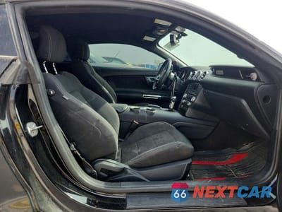 Zdjęcie 10 z 12 samochodu: 2016 FORD MUSTANG VIN:1FA6P8AM7G5279309 - miniatura