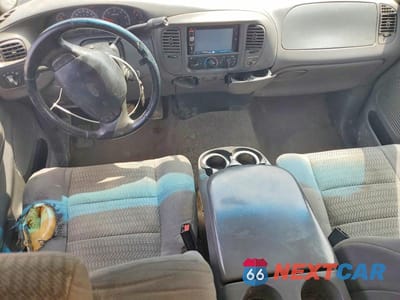 Zdjęcie 8 z 12 samochodu: 2001 FORD F150 VIN:1FTZX17201KB49871 - miniatura