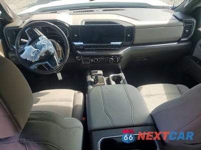 Zdjęcie 8 z 12 samochodu: 2024 CHEVROLET SILVERADO K1500 RST VIN:2GCUDEED9R1194883 - miniatura