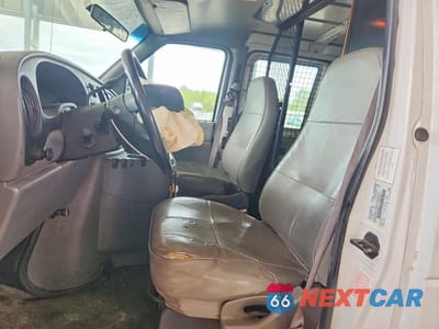 Zdjęcie 7 z 13 samochodu: 1999 FORD E250 UTILITY / SERVICE VAN VIN:1FTNS24L4XHC20382 - miniatura
