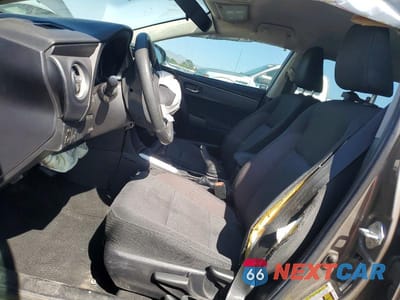Zdjęcie 7 z 12 samochodu: 2018 TOYOTA COROLLA LE VIN:2T1BURHE8JC011255 - miniatura